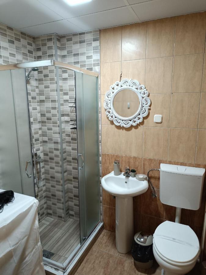 Finesi Apartments 3 Ohrid Extérieur photo